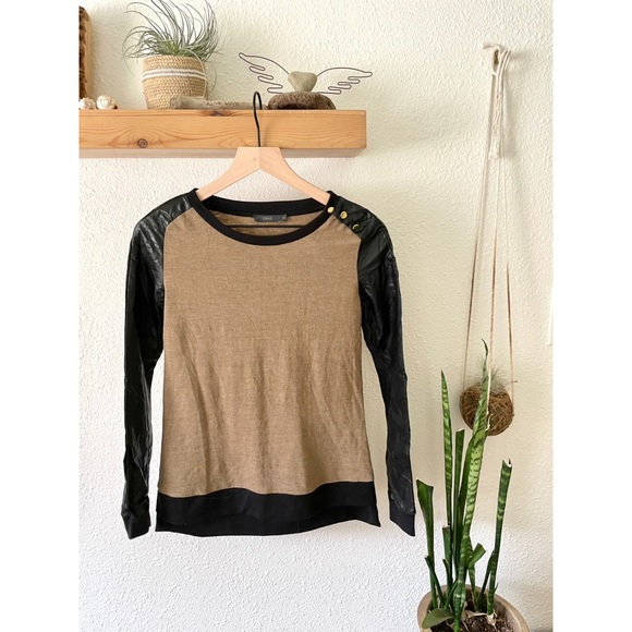 THML colorblock top - Picture 1 of 7